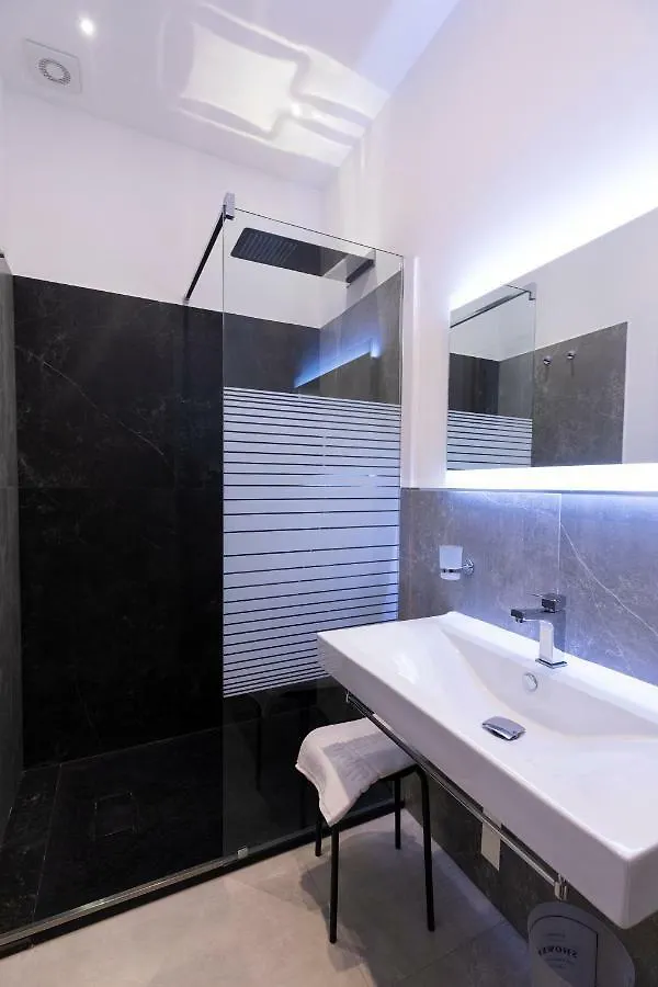 Gasthof Hotel Millstone House La Spezia